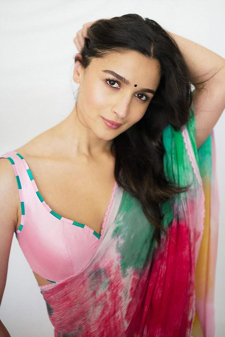 hand dyed, most popular, latest collection, chiffon saree, fancy Elegant, latest design, Beautiful saree, Trending now, Bollywood actress, alia bhatt inspired, alia chiffon sari, sarees 2023, designer Manishmalhotra, multi color dyed, tie and dye