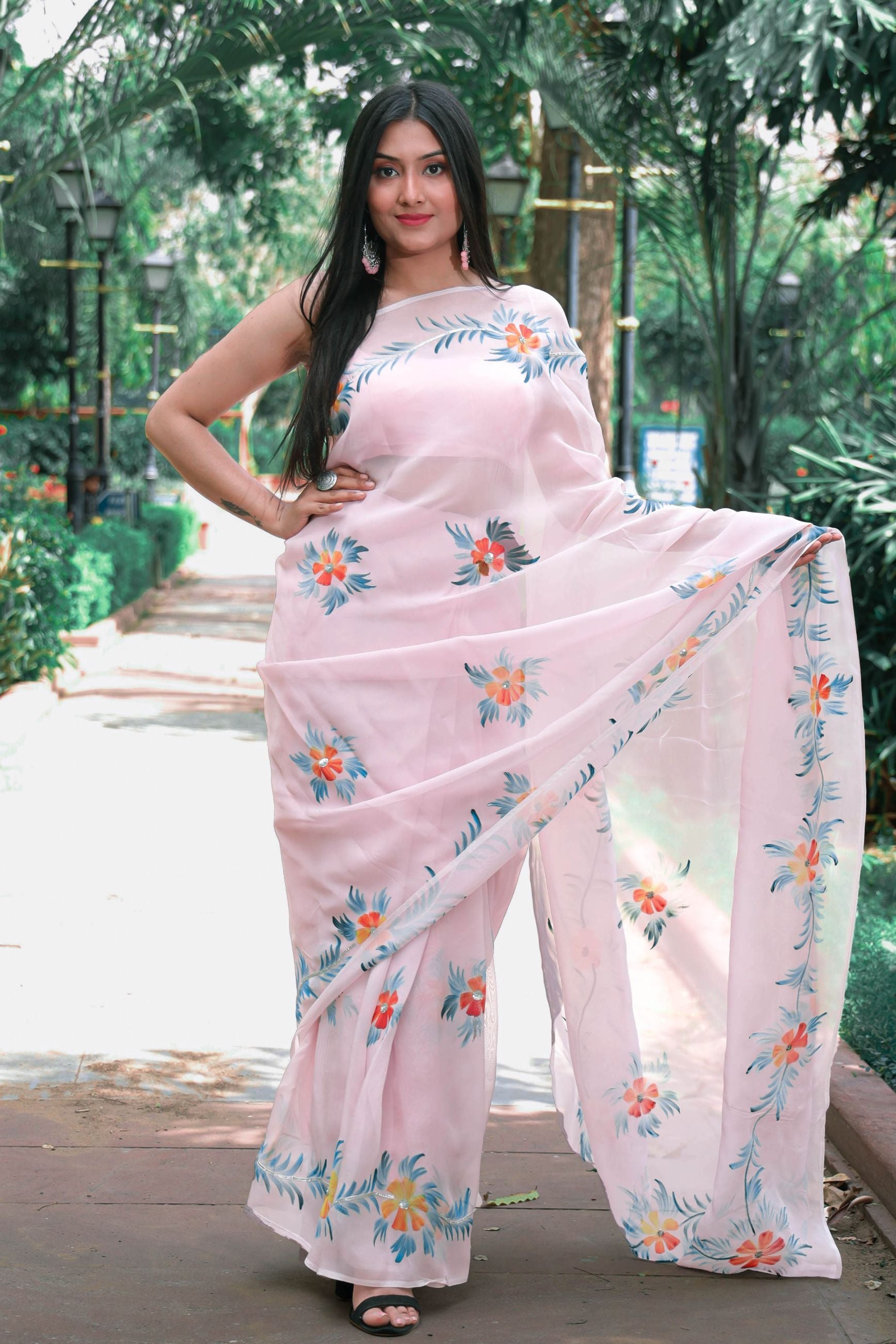 Buy Tant Story Saree For Women Woven Traditional Handloom Begampuri Pure  Cotton White Saree With Blouse Online at Best Prices in India - JioMart.